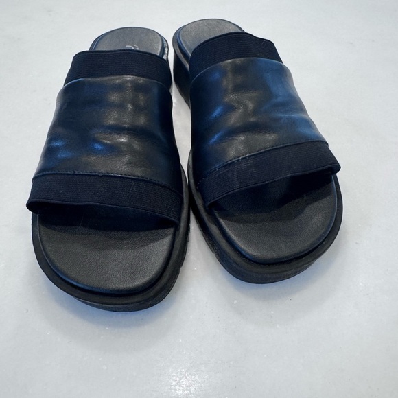 Bare Traps Sally Slip On Shoes Women’s 6.5 M Sandals Leather Upper - Picture 8 of 8